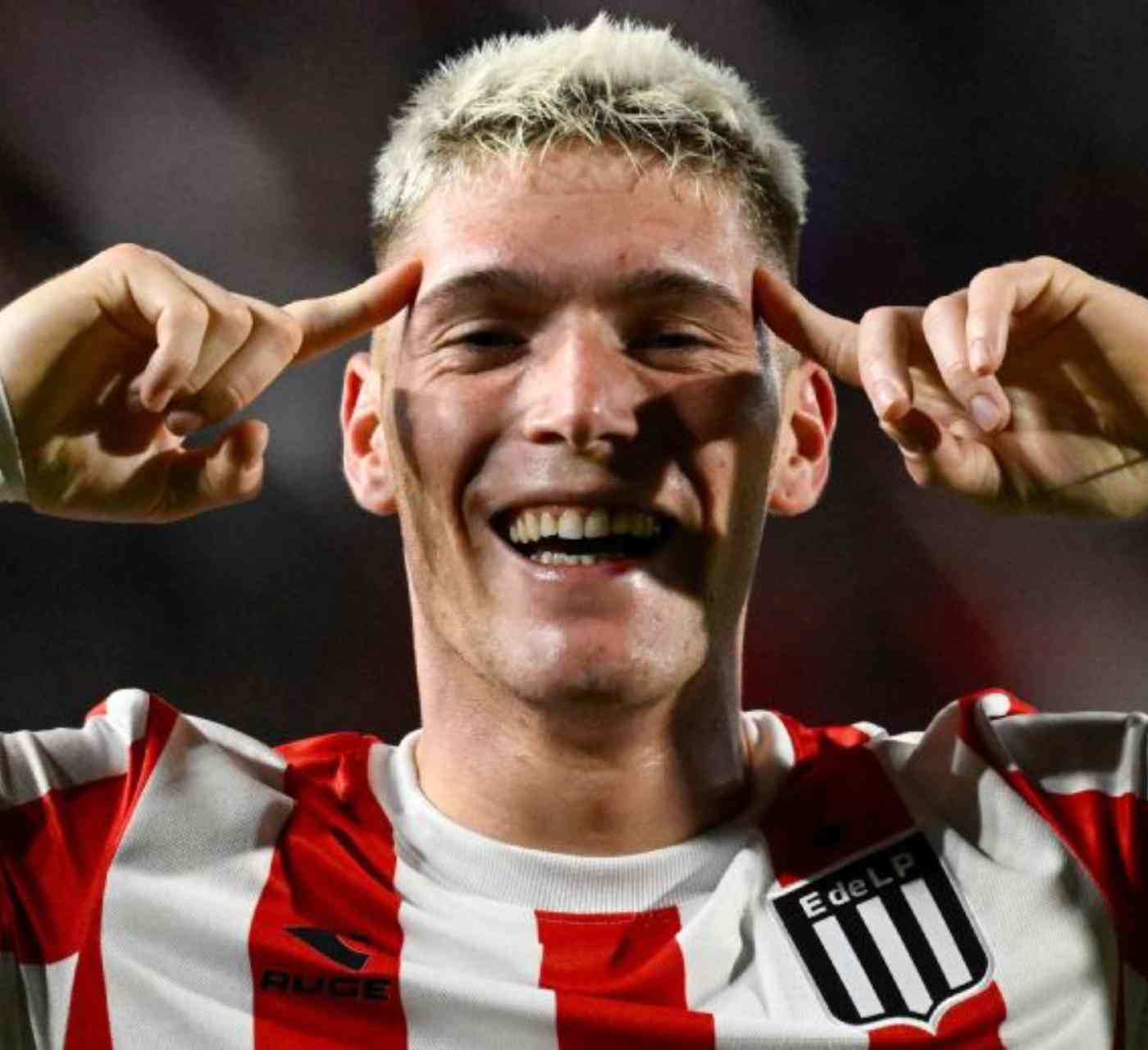 FLAMENGO MANTÉM INTERESSE EM BENJAMIN ROLLHEISER APÓS FRACASSO EM NEGOCIAÇÃO COM SCARPA